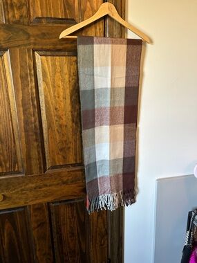 Plaid Fringe Women's Scarf in Brown & Cream Preloved 💯 cashmere